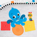 Lit de jeu Kick & Snooze de Baby Einstein avec drap-housse ovale : Cadre en acier, garnissage en coton, capacité de 22,7 kg