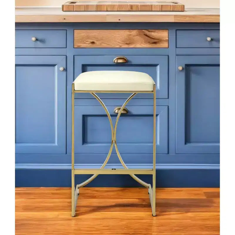 Chaise de bar sans dossier en similicuir blanc cassé et doré et fer, hauteur comptoir, 24 po