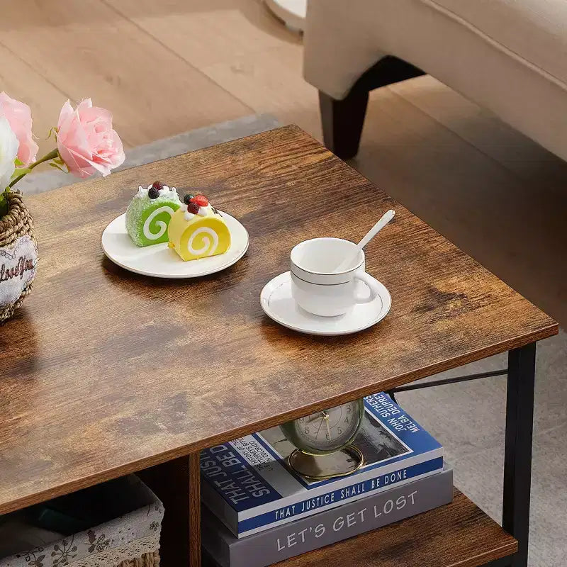 Table basse VECELO à 2 niveaux avec étagère de rangement pour salon/bureau, cadre métallique et plateau en bois, marron