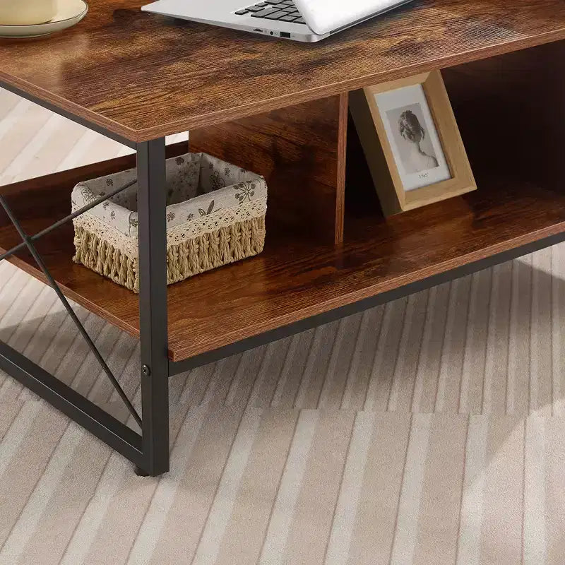 Table basse VECELO à 2 niveaux avec étagère de rangement pour salon/bureau, cadre métallique et plateau en bois, marron