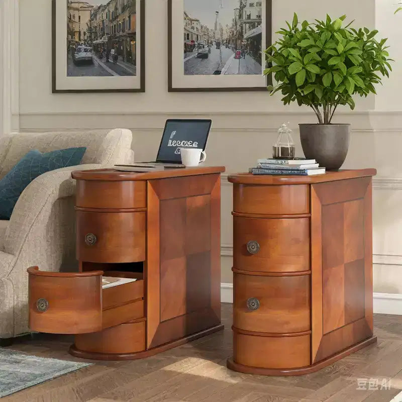 MAYEERTY Table d'appoint Vintage de 23,6 Pouces, Étroite et Peu Encombrante, Surface Imperméable Facile à Nettoyer pour Bureau à Domicile