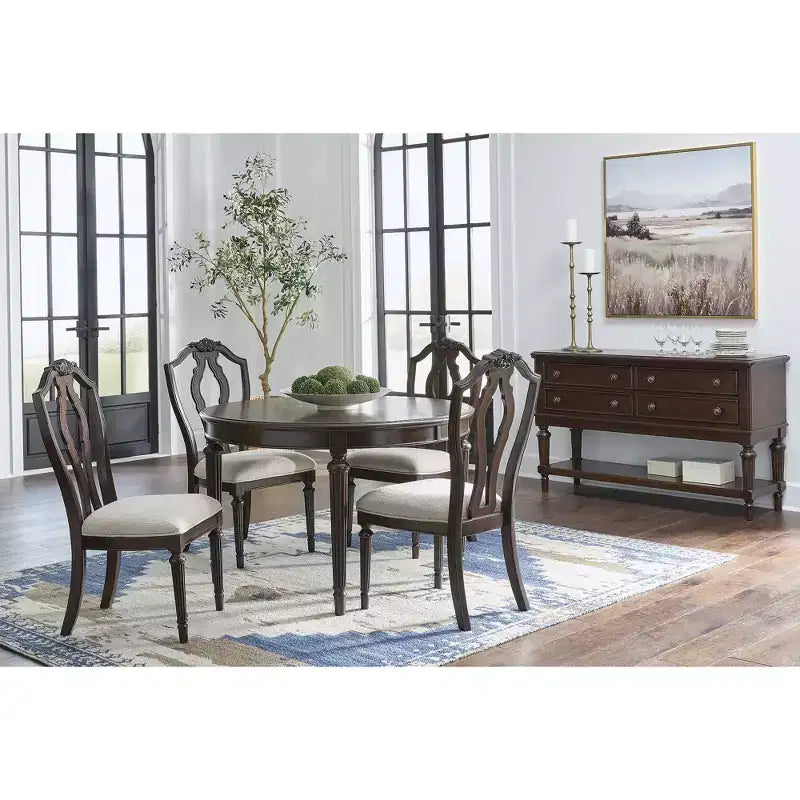 Signature Design by Ashley Lavinton Chaises de salle à manger traditionnelles rembourrées - Tan (Lot de 2)