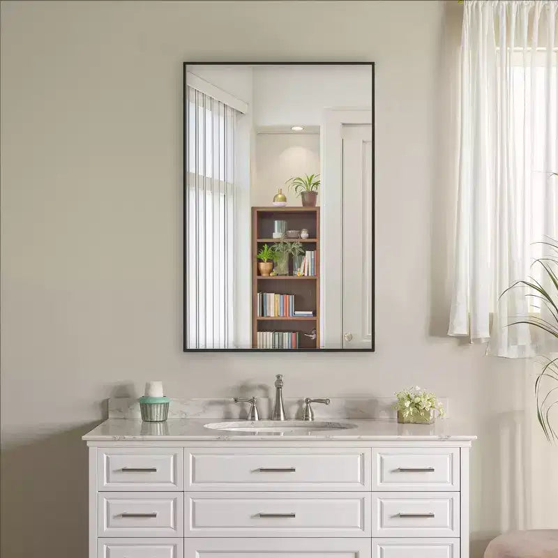 Miroir rectangulaire noir contemporain en aluminium de 91 cm avec cadre mince, angles droits, profondeur de 1,5 cm