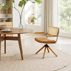 Chaise de salle à manger pivotante Art Leon en similicuir avec dossier en rotin et pieds en bois massif
