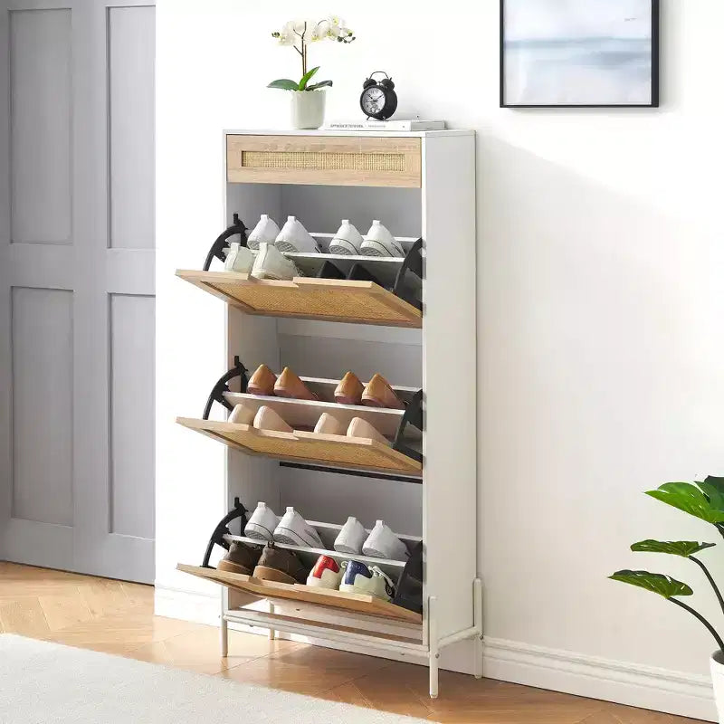 Meuble à chaussures Acekool en rotin avec 3 tiroirs à abattant, 1 tiroir supérieur et 4 étagères réglables, organiseur compact d'entrée avec pieds en métal et dispositif anti-basculement