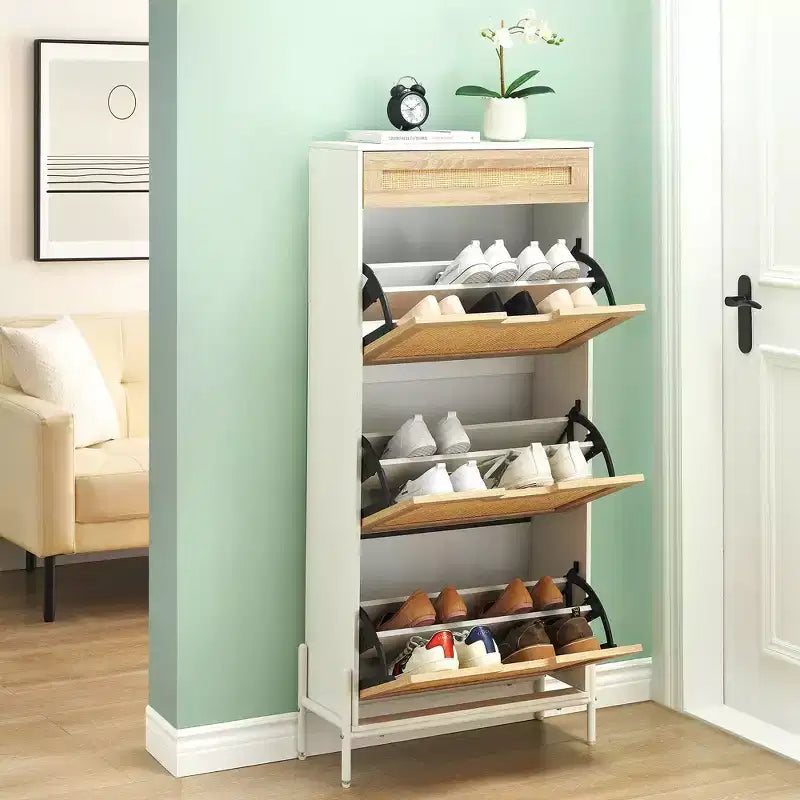 Meuble à chaussures Acekool en rotin avec 3 tiroirs à abattant, 1 tiroir supérieur et 4 étagères réglables, organiseur compact d'entrée avec pieds en métal et dispositif anti-basculement