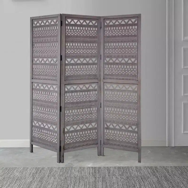 Paravent séparateur de pièce Royal Hampton à 3 panneaux pliant en bois de manguier avec motifs géométriques complexes découpés