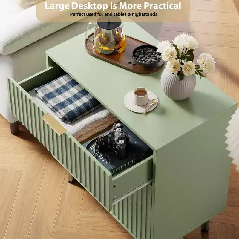 Commode à 3 tiroirs pour chambre à coucher, table de chevet moderne cannelée avec tiroirs profonds, organisateur en bois multifonctionnel pour salon, couloir et chambre d'enfant.
