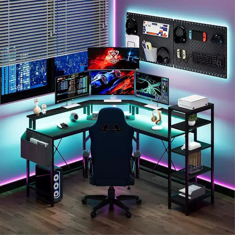 Bureau d'ordinateur Acekool 62 en forme de L avec prises de courant, lumières LED, support d'écran et étagères de rangement, bureau d'angle ergonomique pour bureau à domicile
