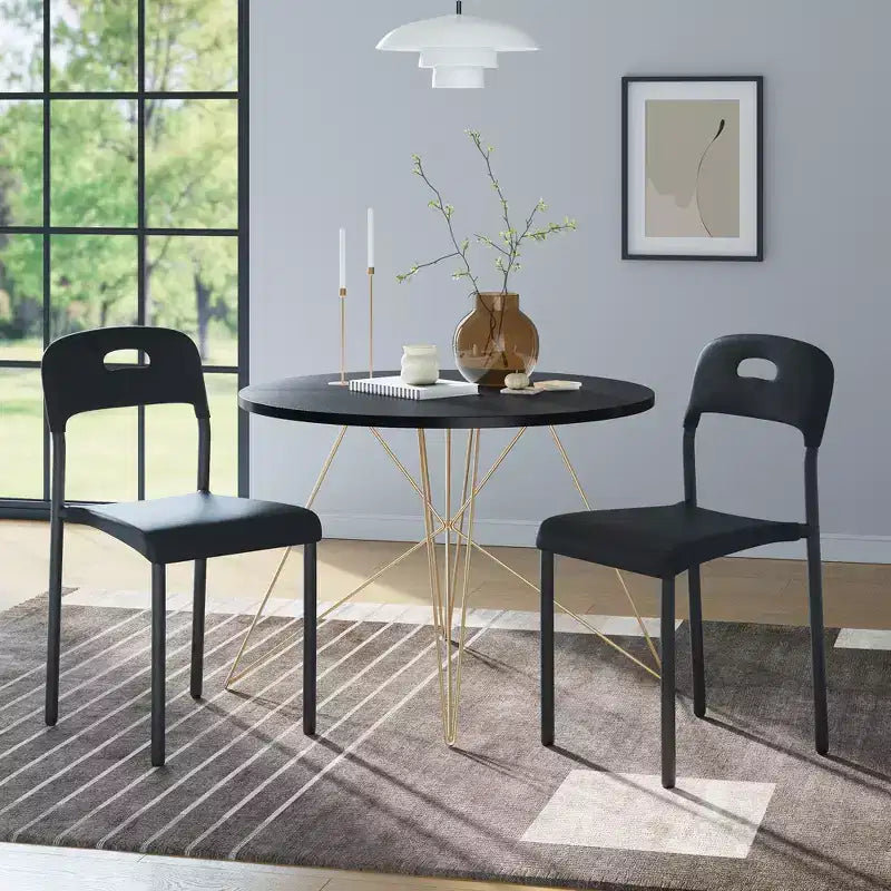 Chaises de salle à manger empilables en plastique avec pieds en métal pour salle de conférence, bureau, table de salle à manger, montage facile, résistant aux taches, utilisation intérieure et extérieure