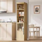 Meuble de salle de bain fin avec portes et étagères ouvertes, idéal pour les petits espaces. Ce meuble haut et étroit sur pied convient aux cuisines