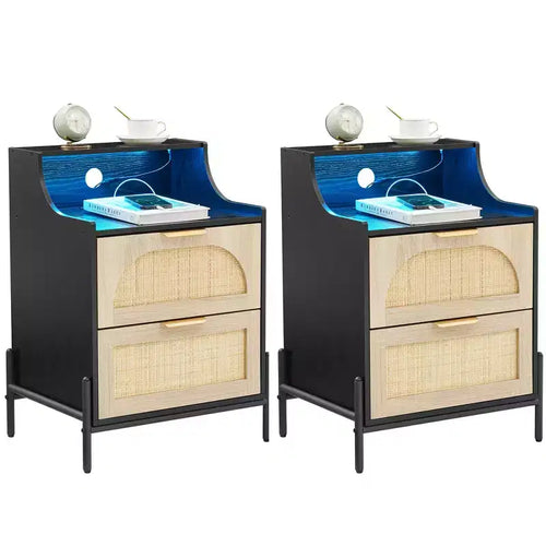 Lot de 2 tables de chevet en rotin et bois – Table de nuit avec station de recharge, lumières LED, ports USB et prises, modernes pour chambre à coucher, salon