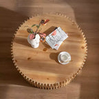 Table basse ronde en bois, table d'appoint style souche d'arbre avec design texturé vertical, table d'appoint cylindrique pour la maison
