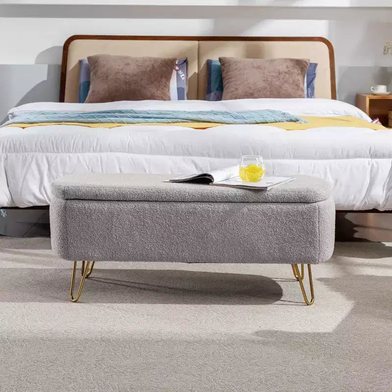 Banc de rangement ottoman Clihome pour pied de lit, banc d'entrée moderne en fausse fourrure blanc ivoire, rembourré avec rangement pour salon et chambre