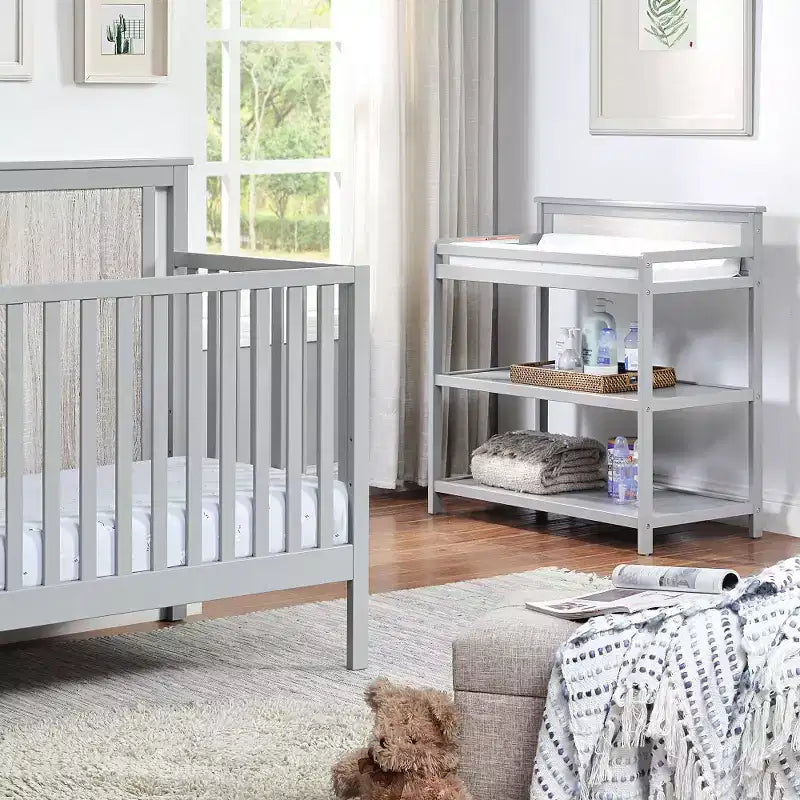 Table à langer Whisen, S'harmonise avec le lit de bébé Connelly, Ajout sûr et élégant pour la chambre de bébé