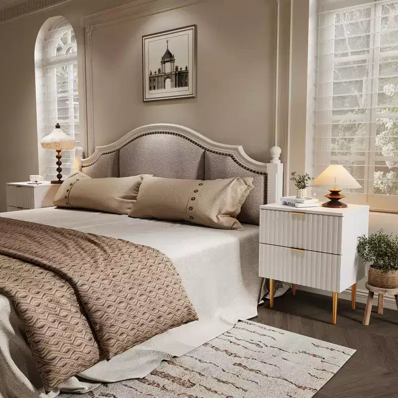24Table de chevet moderne cannelée avec station de charge et 2 tiroirs, table de chevet en or et bois avec ports USB et prises, pour chambre à coucher, appartement
