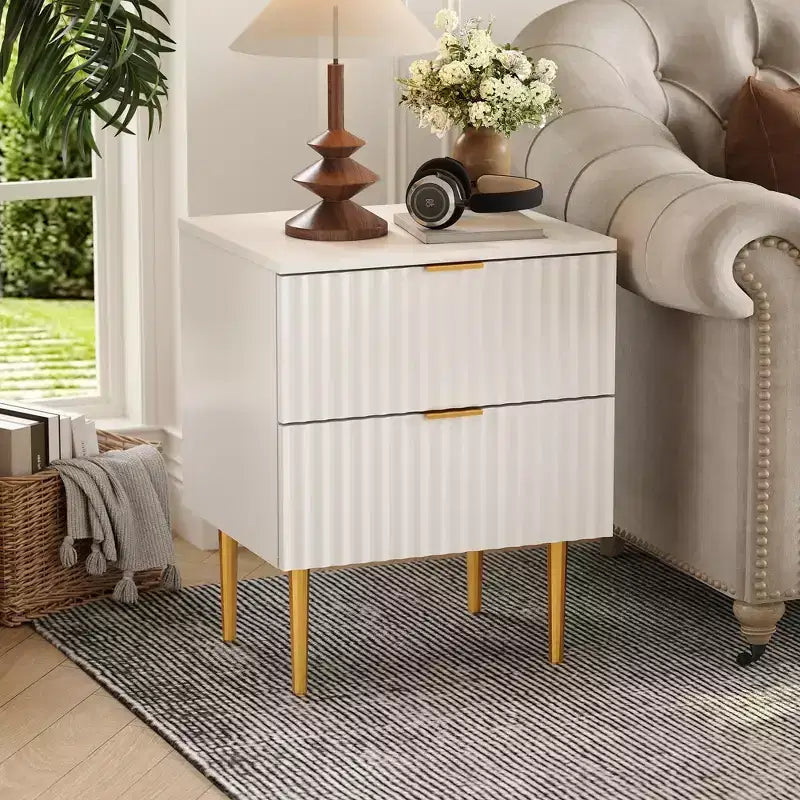 24Table de chevet moderne cannelée avec station de charge et 2 tiroirs, table de chevet en or et bois avec ports USB et prises, pour chambre à coucher, appartement