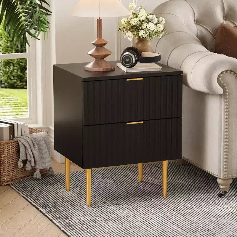 24Table de chevet moderne cannelée avec station de charge et 2 tiroirs, table de chevet en or et bois avec ports USB et prises, pour chambre à coucher, appartement