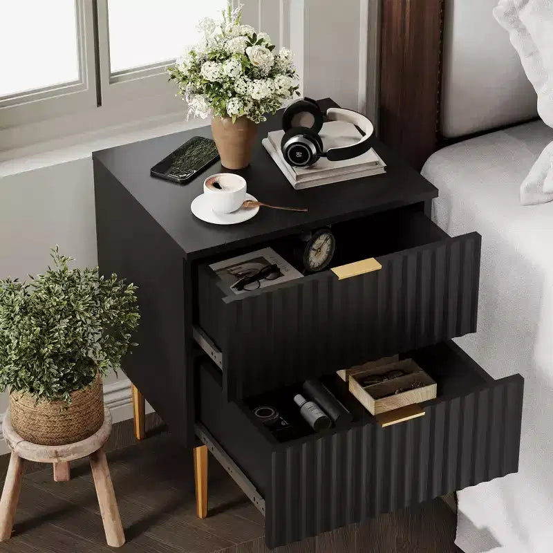 24Table de chevet moderne cannelée avec station de charge et 2 tiroirs, table de chevet en or et bois avec ports USB et prises, pour chambre à coucher, appartement