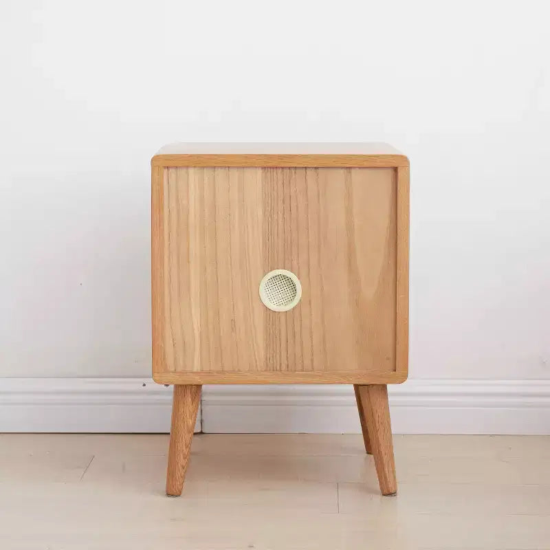 Table de chevet en chêne massif pur avec 2 tiroirs, armoire de chevet en bois avec façades de tiroirs en rotin, table de chevet minimaliste - Panipeachy