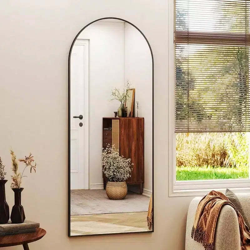 Miroir pleine longueur arqué de 56 pouces avec cadre en alliage d'aluminium, noir, à poser ou à fixer au mur, grand miroir de dressing