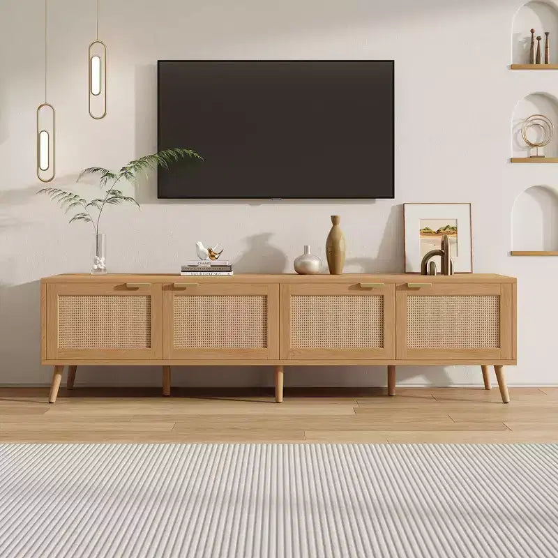 Meuble TV moderne de 70 pouces avec portes en rotin pour TV jusqu'à 80 pouces, console multimédia avec espace de rangement et passe-câbles pour salon