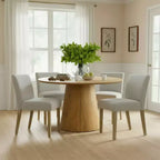 Ensemble table à manger extensible 120-210 cm pour 4 personnes, table finition bois naturel et 4 chaises sans accoudoirs rembourrées avec pieds en bois massif-Panipeachy