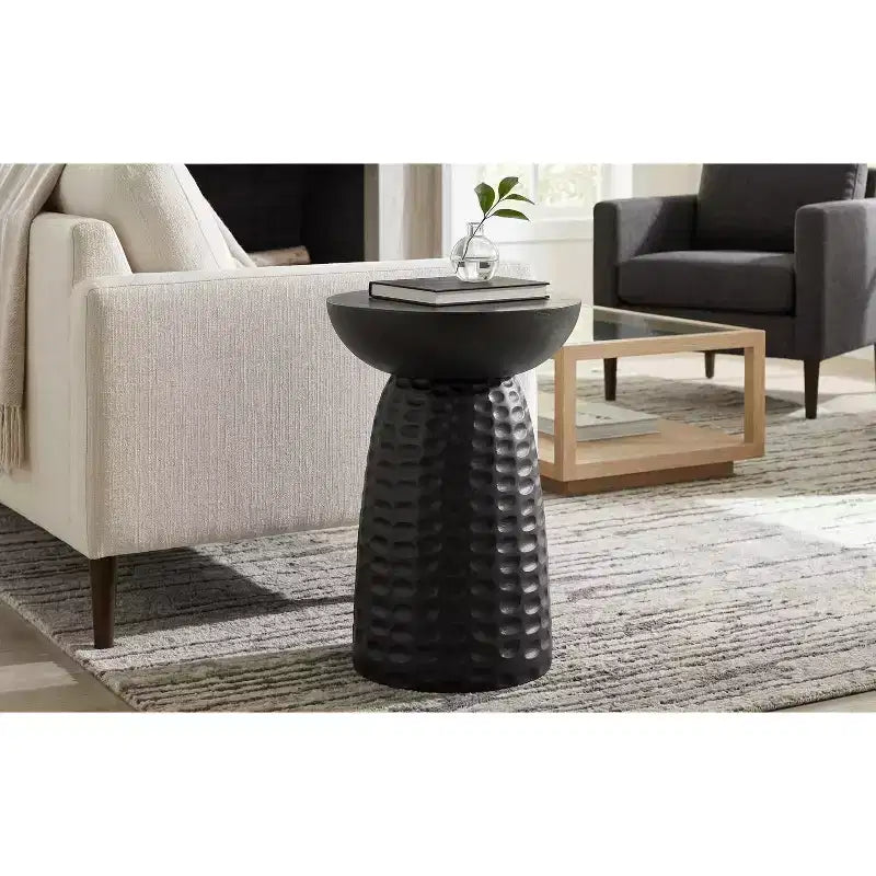 Table d'appoint contemporaine en bois massif de 33 cm de large Willis