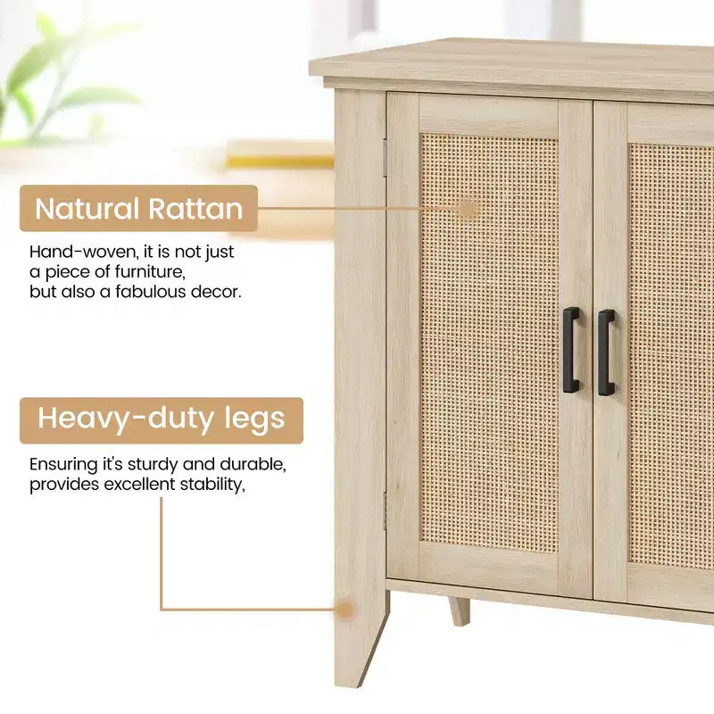 Bahut en rotin. Meuble de rangement avec 2 portes en rotin et pieds en bois massif. Meuble de cuisine en bois avec plan de travail.