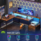 Qwatto Bureau d'ordinateur en L marron de 66 pouces avec station de charge, bureau de jeu réversible, lumières LED, 2 tiroirs, support de moniteur, rangement, bureau à domicile
