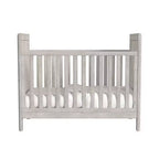 Lit de bébé classique Carlson | Westwood Baby – Lin délavé