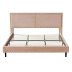 Cadre de lit en peluche de couleur camel avec dossier doux à deux zones, bords arrondis et support stable et silencieux pour des chambres confortables, King