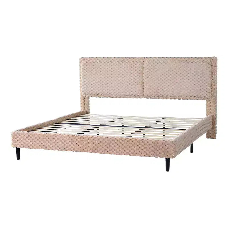Cadre de lit en peluche de couleur camel avec dossier doux à deux zones, bords arrondis et support stable et silencieux pour des chambres confortables, King