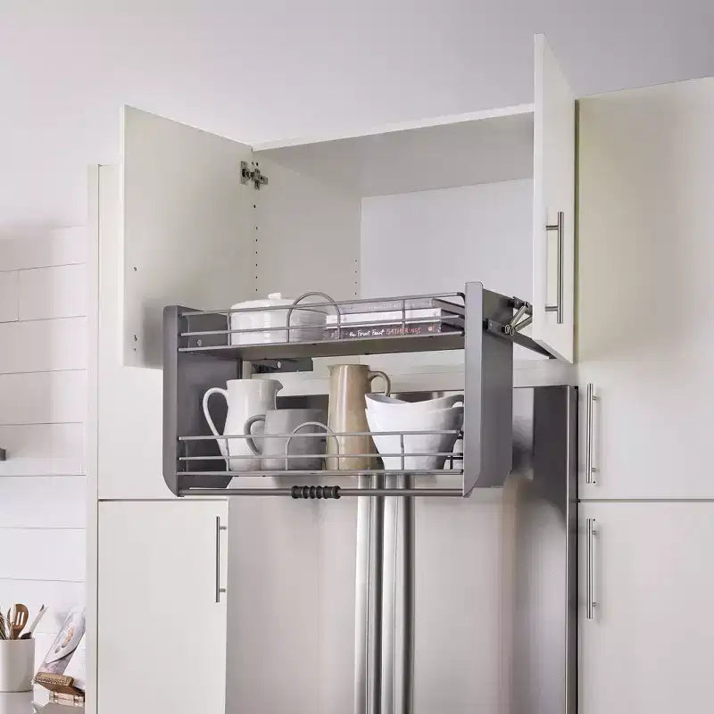 Rev-A-Shelf Étagère de rangement escamotable robuste 24 po pour armoires hautes de cuisine/salle de bain, rangement à deux niveaux à montage mural, chrome, 5PD-24CRN