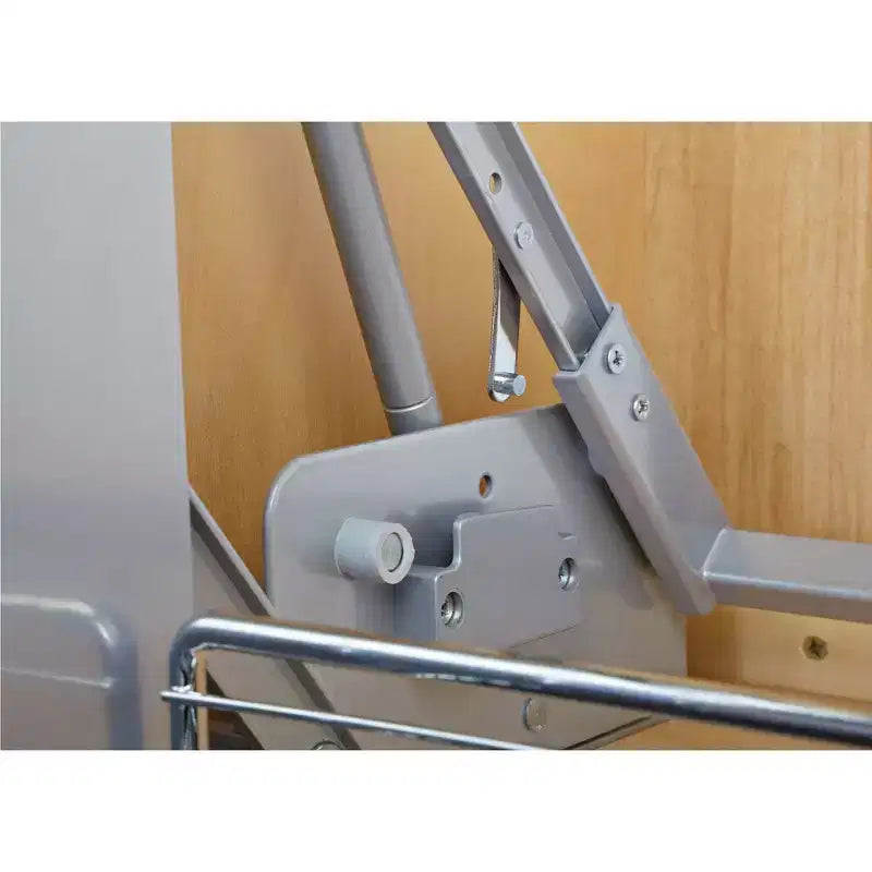 Rev-A-Shelf Étagère de rangement escamotable robuste 24 po pour armoires hautes de cuisine/salle de bain, rangement à deux niveaux à montage mural, chrome, 5PD-24CRN