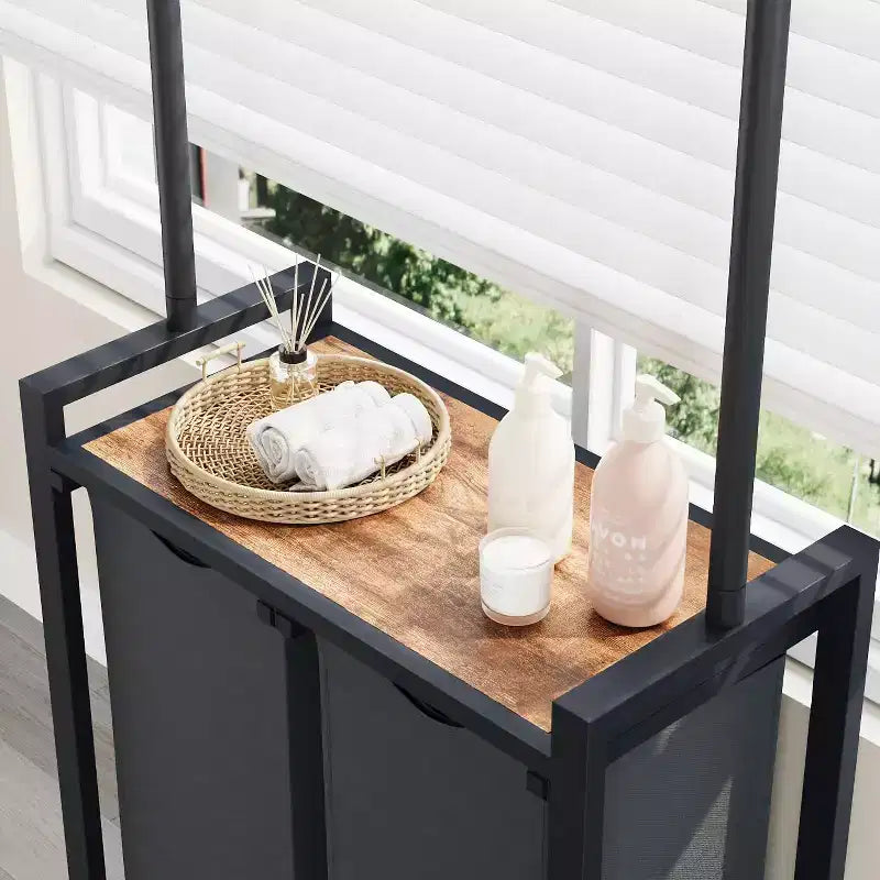Chariot à linge roulant à 2/3/4 sections avec trieur à linge sale, panier à linge robuste avec tringle à vêtements et paniers inférieurs pour chambre, buanderie et dortoir