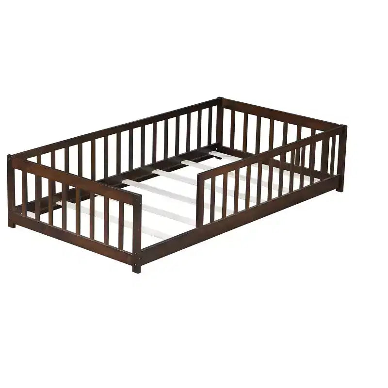 Lit Montessori double au sol avec clôture, lit pour enfants en bois d'hévéa avec barrières de sécurité, expresso