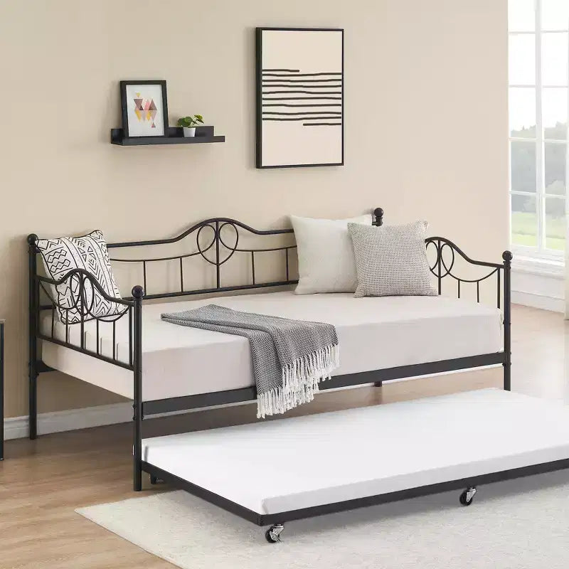 Lit de repos double Acekool avec lit gigogne, 4 roulettes freinées et cadre en métal pour salon et chambre à coucher