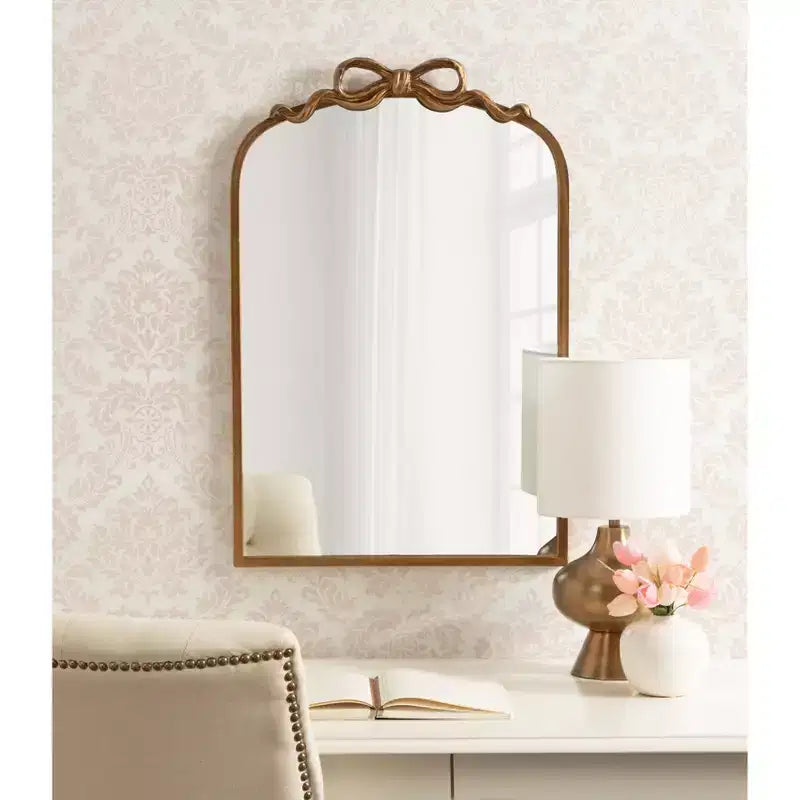 Miroir arqué Kate and Laurel Arendahl Ribbon, Or, 19x29