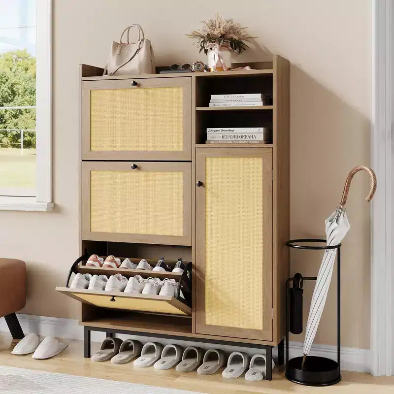Meuble à chaussures pour entrée, Meuble à chaussures autoportant avec 3 tiroirs basculants et 5 étagères, Meuble de rangement à chaussures en rotin naturel