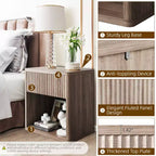 Tables de chevet nervurées, lot de 2, Tables d'appoint en bois avec rangement, lot de 2, Tables d'appoint assorties pour le salon, Tables de chevet doubles pour la chambre à coucher