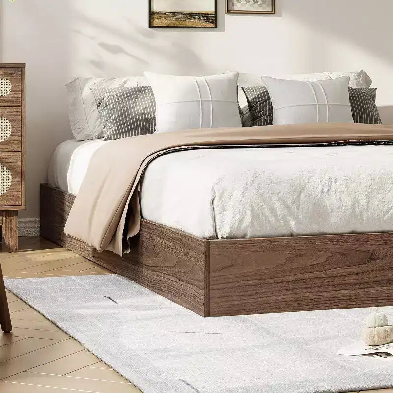 Lit plateforme SunnyFurn avec lattes en bois robustes, cadre de lit au sol, cadre de lit moderne au design minimaliste et peu encombrant, aucun sommier tapissier requis