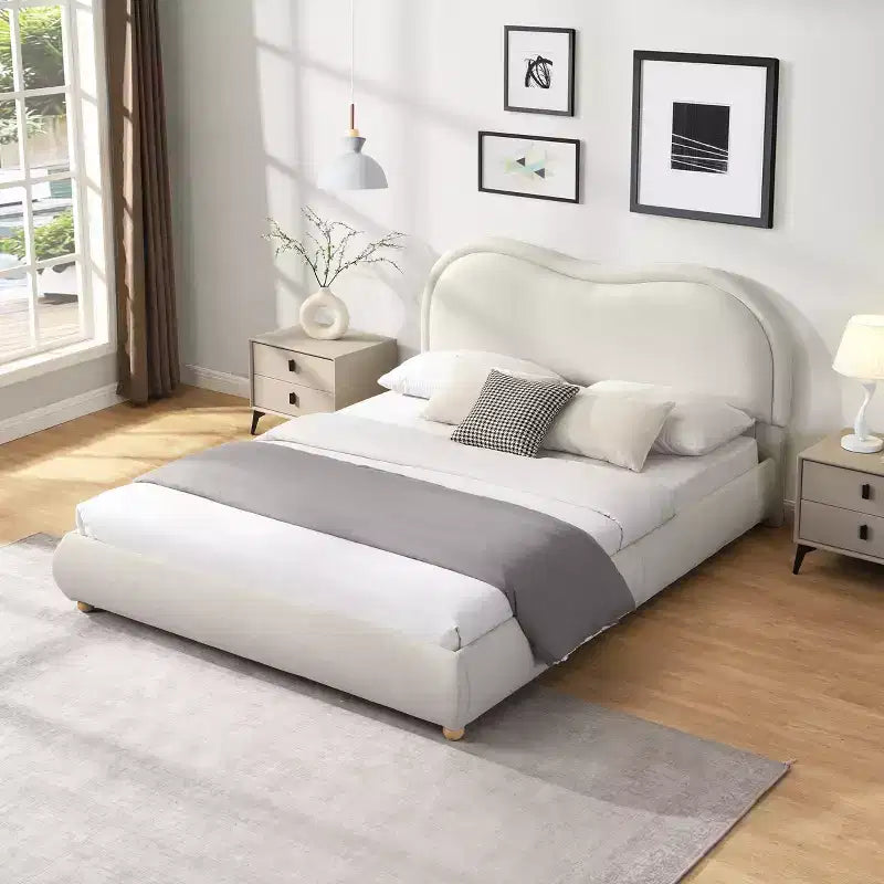 Lit plateforme Queen/King Size avec coins arrondis et tête de lit incurvée, cadre de lit rembourré en chenille pour chambre à coucher, appartement - ModernLuxe