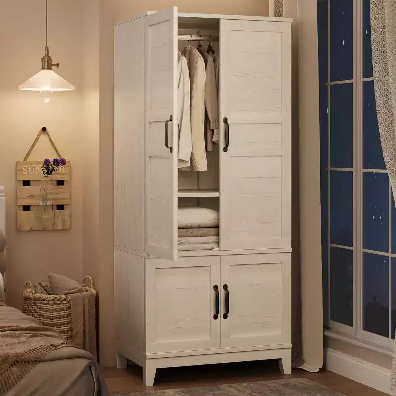 Armoire-penderie moderne en bois de 72 po – 4 portes, 18 tablettes ajustables et tringle de suspension – Meuble de rangement autoportant pour chambre à coucher