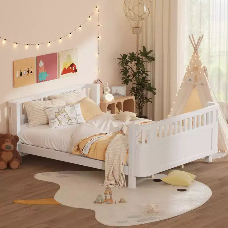 Lit de repos à plateforme en bois ModernLuxe Queen Size avec barrières de sécurité, cadre de lit bas pour enfants