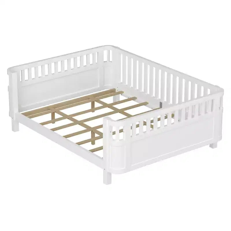 Lit de repos à plateforme en bois ModernLuxe Queen Size avec barrières de sécurité, cadre de lit bas pour enfants