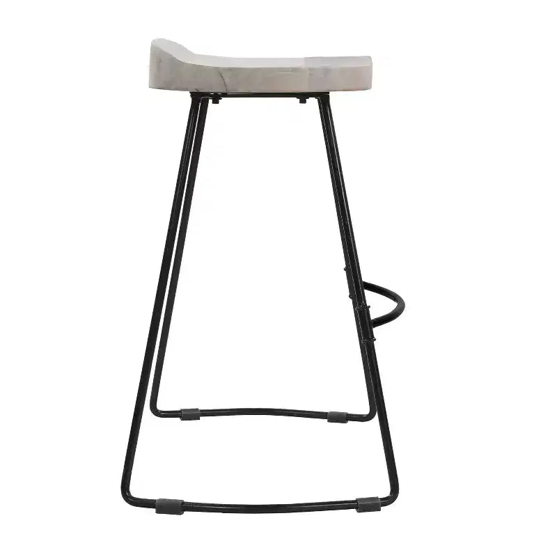 Tabouret de bar sans dossier Urban Port 61 cm, hauteur comptoir, assise selle en manguier blanchi, base en métal noir, blanc/noir