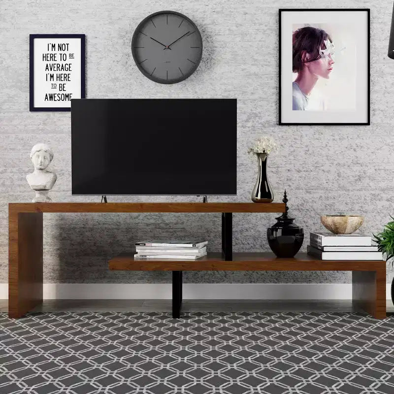 Meuble TV LeisureMod Orford Collection avec étagères en MDF et pieds en fer thermolaqué - Meuble console multimédia, salon moderne, centre de divertissement, rangement