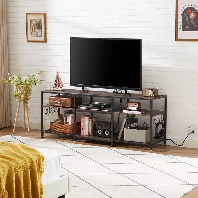 Meuble TV VECELO avec prises de courant, centre de divertissement industriel avec étagères de rangement ouvertes à 3 niveaux, 63 pouces