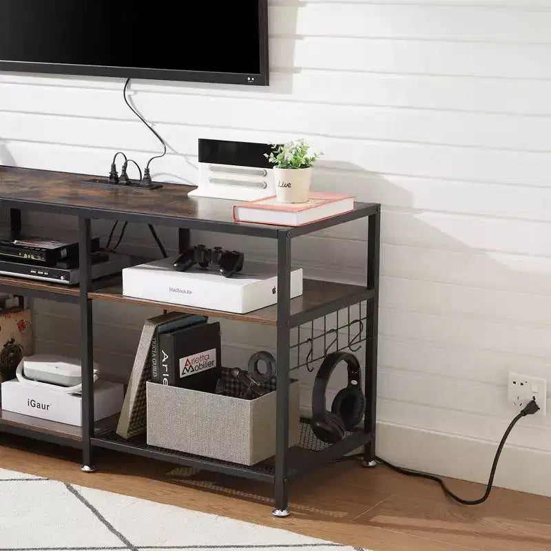 Meuble TV VECELO avec prises de courant, centre de divertissement industriel avec étagères de rangement ouvertes à 3 niveaux, 63 pouces